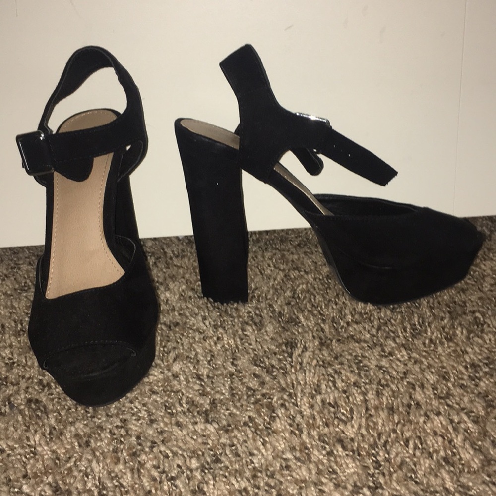 Black chunky heels